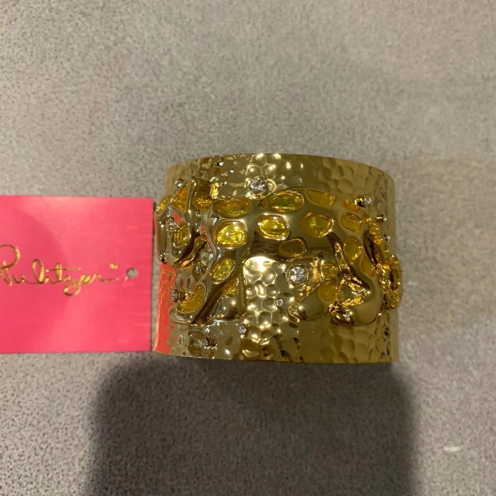 NWT Lilly Pulitzer Goldtone Cheetah Cuff  Bracelet